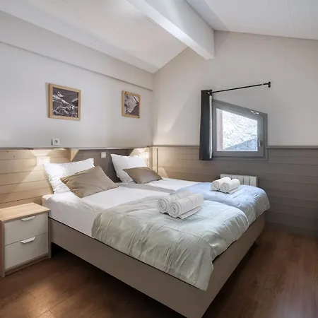 Appartement Duplex Spacieux Pres Des Pistes A Avec Parking, Skis Aux Pieds - Fr-1-640-64